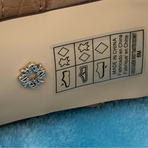 ⭐️SOLD⭐️White House Black Market Croco Suede Boot | 6 M | Toasted Coconut NEW!! - Picture 6 of 12